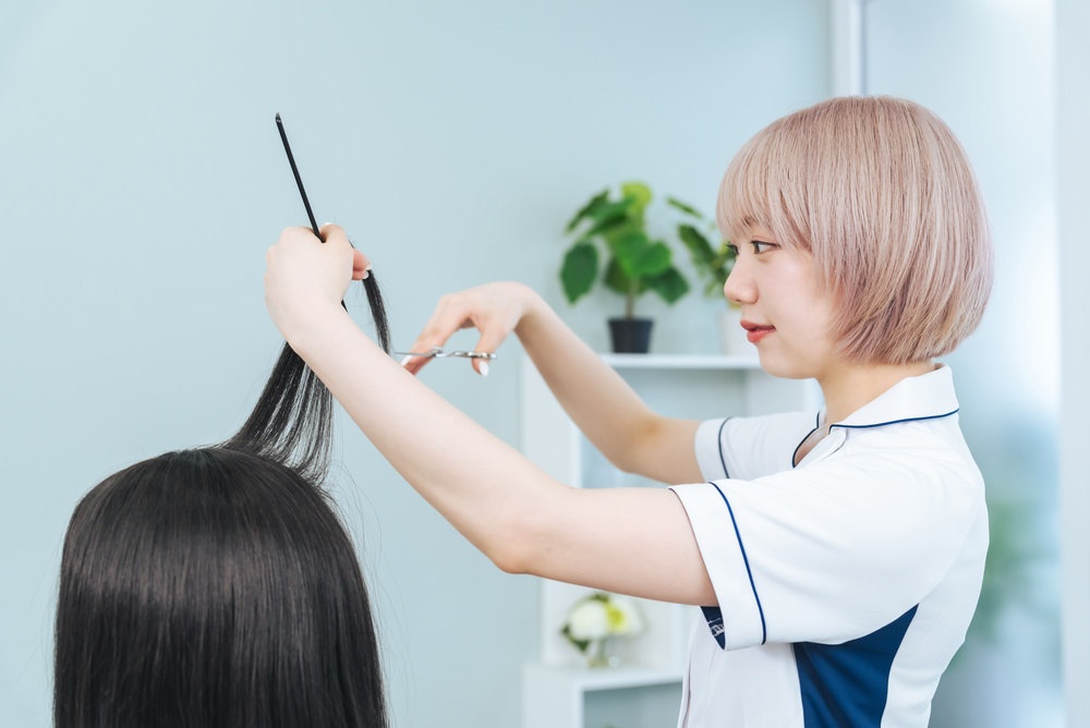 美容師の服が経費になるか確認するポイント