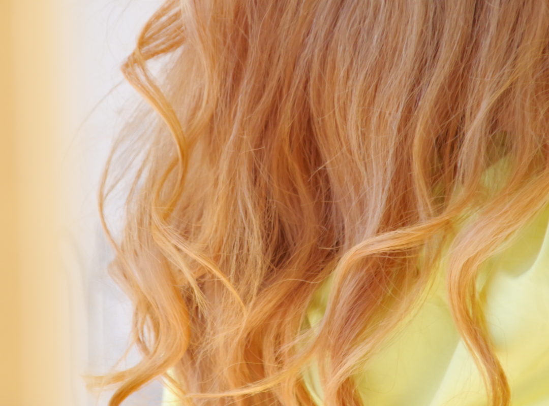 パーマやカラーによるダメージ毛